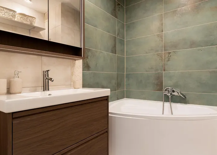 Z Jacuzzi Soho Chillout קולובז'ג